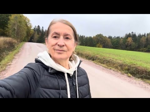 Видео: Хорошо, когда есть с кем поболтать. Мы на связи 💛💚