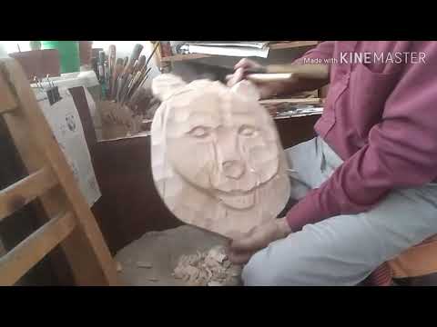 Видео: Рельеф из дерева волк медведь кабан.    Wood carving