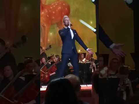 Видео: А.ПАХМУТОВА ДОВОЛЬНА ИСПОЛНЕНИЕМ SHAMAN "БЕЛОВЕЖСКОЙ ПУЩИ" ГКД 09.11.25 МОСКВА