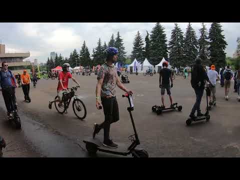 Видео: Парад электротранспорта на ЭлектроФест 2022