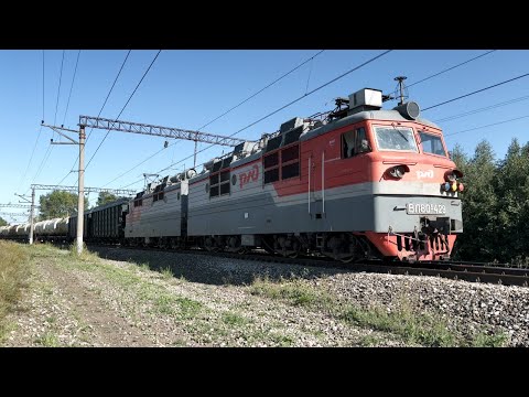 Видео: Набирает скорость ВЛ80С-429 и встречный ВЛ80С-1039 с контейнерами