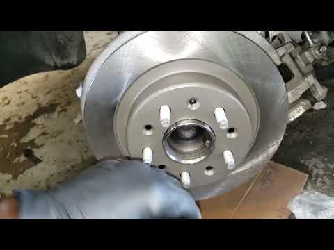 Видео: Замена задней ступицы Chevy Malibu