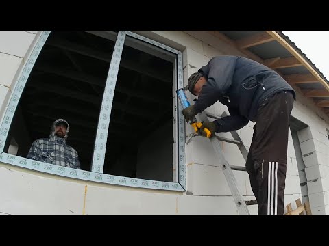 Видео: 100 квадратов счастья: установка окон и дверей...