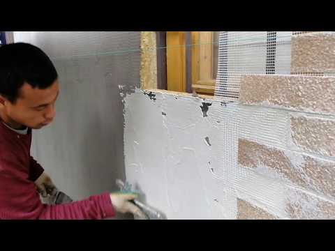 Видео: Отделка фасада деревянного домика АМК с утеплением!