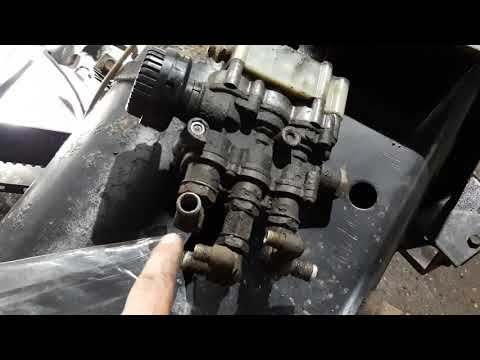 Видео: Маз 5440 а5 уровень пола переделка на механический