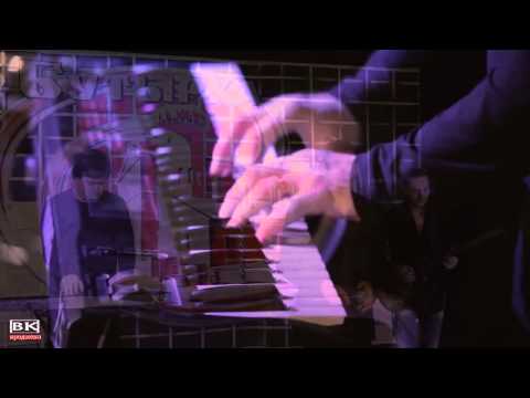 Видео: Максим Апрель - Красавица