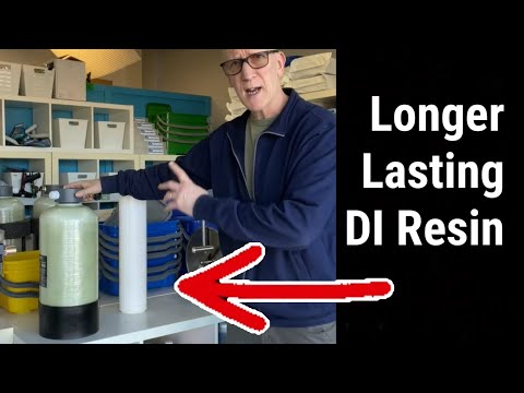 Видео: Как продлить срок службы деионизированной смолы — мойка окон с подачей воды