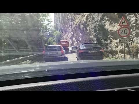 Видео: Пещера "Дяволското гърло и с.Широка лъка