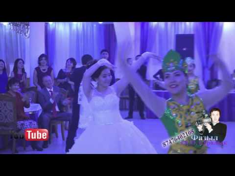 Видео: Шоу!!! Қалыңдық би биледі... Орал қ.сы..