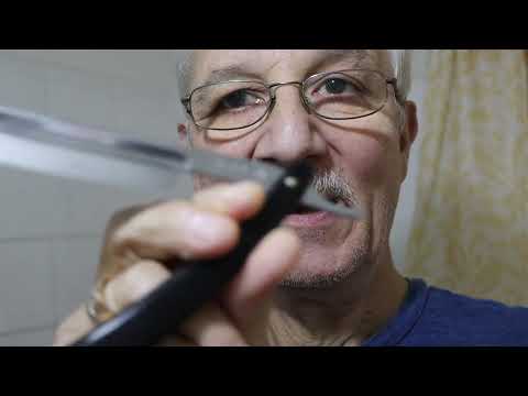 Видео: Бритьё опасными бритвами GD (Gold Dollar 66) #4 VS Three Rings straight razors shaving