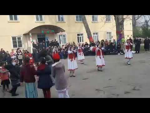 Видео: Мадина Акназарова дар мактаб-интернат шахринав кансерт❤️❤️💯💯🇹🇯🇹🇯🇹🇯🌹🌹