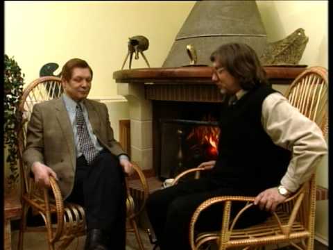 Видео: Интервью с Э.Хилем