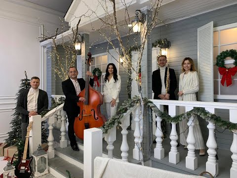 Видео: У темноті над містом - колядка #утемнотінадмістом #колядка#юлія_качанівська