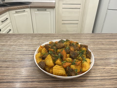 Видео: СОУС ИЗ ГОВЯДИНЫ ИЛИ ЖЕ ТУШЕНАЯ КАРТОШКА С МЯСОМ
