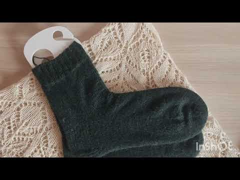 Видео: Скатерть спицами, носочки октября.