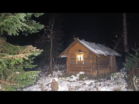 Видео: ЖИВУ КРУГЛЫЙ ГОД В ТАЙГЕ. ДОБЫТЬ И ПРИГОТОВИТЬ. БЫТ И РАБОЧИЕ ТАЁЖНЫЕ БУДНИ.