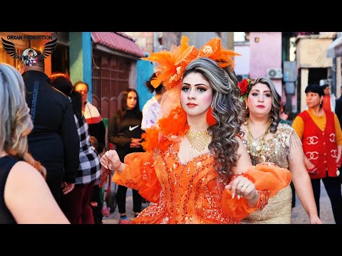 Видео: Играене пред майката на папа 2024г