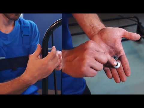 Видео: Как собрать теннисный стол GSI Sport: Пошаговая инструкция по сборке