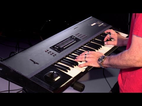 Видео: Синтезатор Korg M1: известные звуки