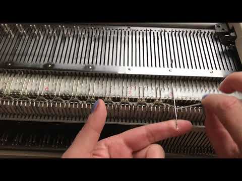 Видео: Прибавления петель на резинке 2Х2.