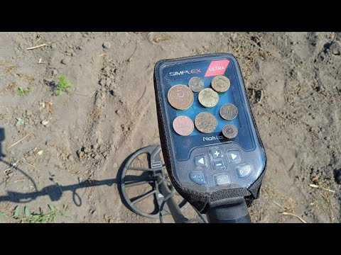 Видео: КОП МОНЕТЫ НА ПОЛЯНЕ!!!