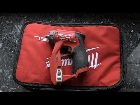 Видео: Установочный шуруповерт Milwaukee 2505-20 \ Milwaukee 2505-20 Installation Drill Driver