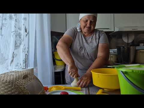 Видео: Маленькими шагами идём к цели. ОЛЕГ молодец окучил картошку/