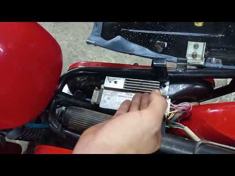 Видео: На мотоцикле Минск пропал свет. Что делать?