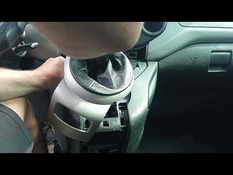 Видео: Пежо партнёр типи 1,6 HDI 2011 г.в.