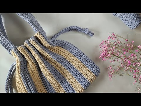 Видео: Весенний стильный лук! Молочно-бирюзовая сумочка-мешок из шнура♥😀. ENG.SUBS. #сумкаизшнура