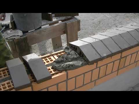 Видео: Клинкерный профильный кирпич (кладка)