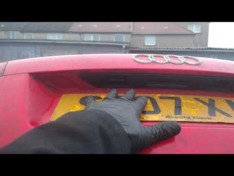 Видео: Audi A3 (тусклый свет номерного знака) преднамеренно низкое напряжение