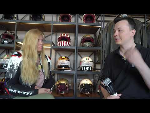 Видео: Протезы рук. Обзор MaxBionic (Максбионик). Кисть MeHandA