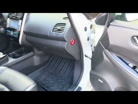 Видео: Nissan Leaf Tekna2013 продаж,повна комплектація,два комплета коліс та зарядних 0930504867 Владислав 