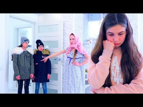 Видео: КАПА ОТПРАВИЛА ДЕВОЧЕК ДОМОЙ!!