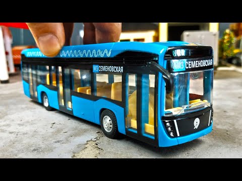 Видео: Моделька ЭЛЕКТРОБУС КАМАЗ МОСГОРТРАНС со светом и звуком. Про машинки.