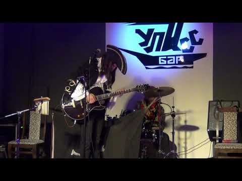 Видео: Александр Андрюшкин и Умка на фестивале Лукича "Смешное сердце" в Барнауле в баре "Улисс" 7.04.24