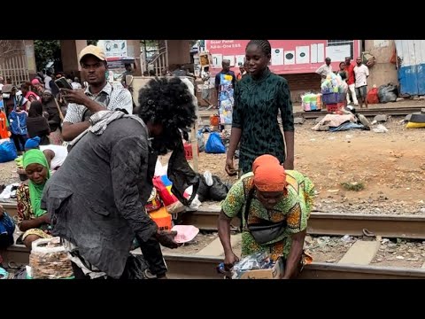 Видео: СОЦИАЛЬНЫЙ ЭКСПЕРИМЕНТ С МАСКИРОВКОЙ, КОТОРЫЙ ЗАСТАВИТ ВАС ПЛАЧАТЬ 😭💔2025 полное видео #viralvide...