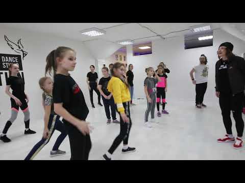 Видео: ★Танцуем вместе★Настя Бермус★в Подольске★ДэнсХолл★Мастер Класс★28.12.2019