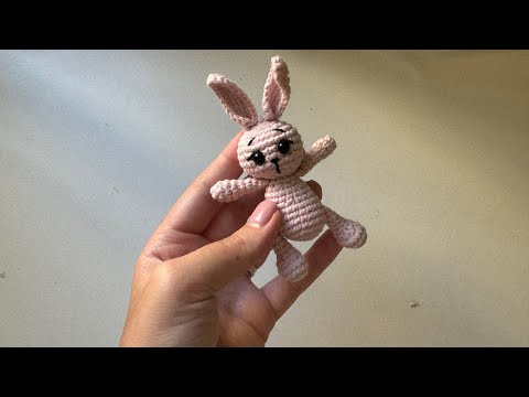 Видео: Мастер-класс, как связать зайку🐰 вязаный заяц