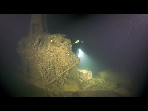 Видео: Неопознанная подлодка - Unidentified submarine - Sous-marin non identifié