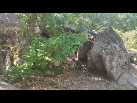 Видео: Скално светилище Славееви скали гр. Велинград