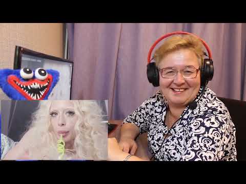 Видео: РЕАКЦИЯ МАМЫ НА [ПОШЛАЯ МОЛЛИ, HOFMANNITA – #HABIBATI] КЛИП