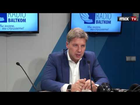 Видео: Мэр Риги Нил Ушаков в программе "Прямая речь". MIX TV