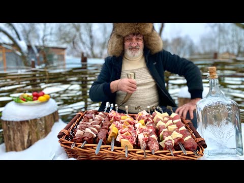 Видео: ШАШЛЫКИ - печень, баран, говядина. КАРТОШКА Оссобуко. ГОТОВИМ на ЮМОРЕ.
