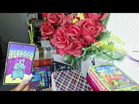 Видео: 🤔Их друг задаёт вопросы! 😍Ты совсем не похожа на истории, которые рассказывал твой бывший...