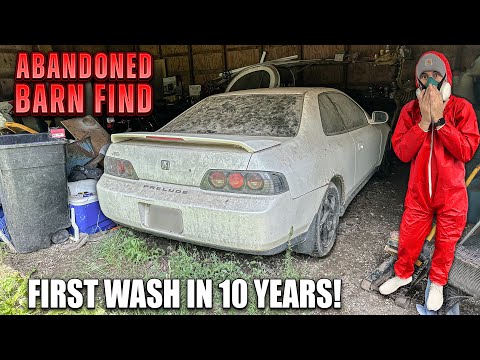 Видео: Первая мойка за 10 лет: Honda Prelude в сарае! | Детейлинг и реставрация автомобиля