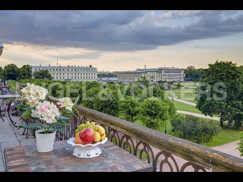 Видео: Engel&Volkers SPb: элитные квартиры в центре с панорамным видом на исторические доминанты