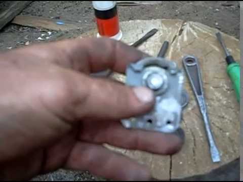 Видео: Переустановка верхнего ролика подъёмника стекла в ВАЗ 2106