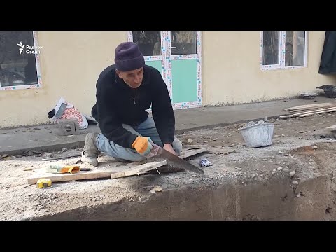 Видео: Сокинони деҳоти ҷангзадаи Исфара мунтазири бурёкӯбон будаанд